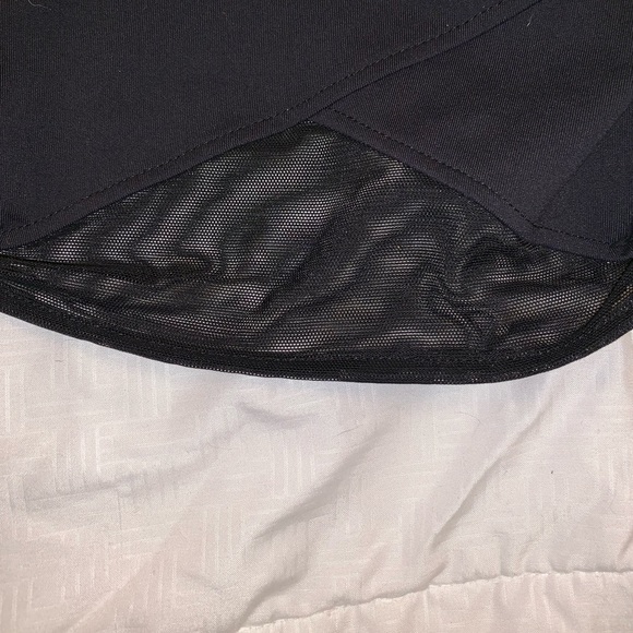 DONNA MIZANI CROP TOP \\ Racer Front \\ Mesh - Picture 4 of 7